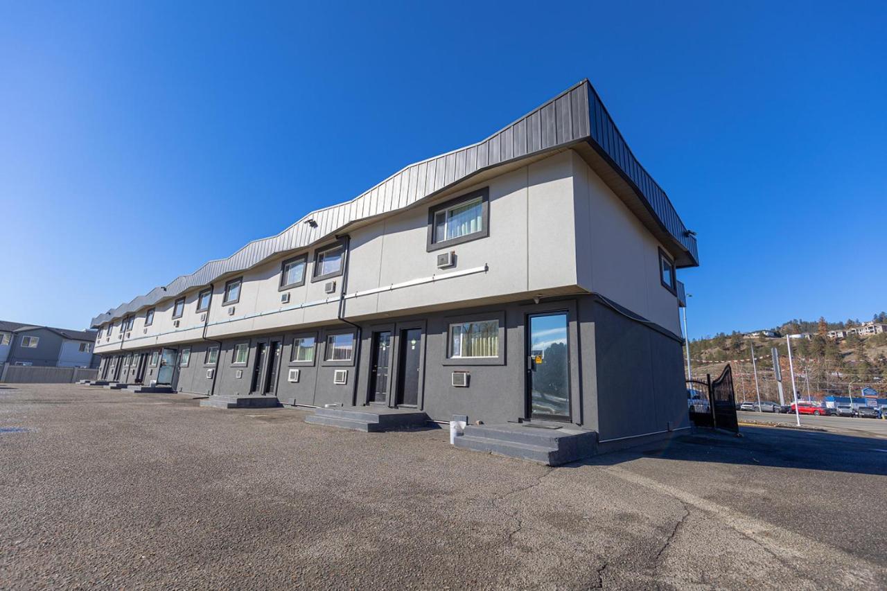 Canadas Best Value Inn Келоуна Екстериор снимка